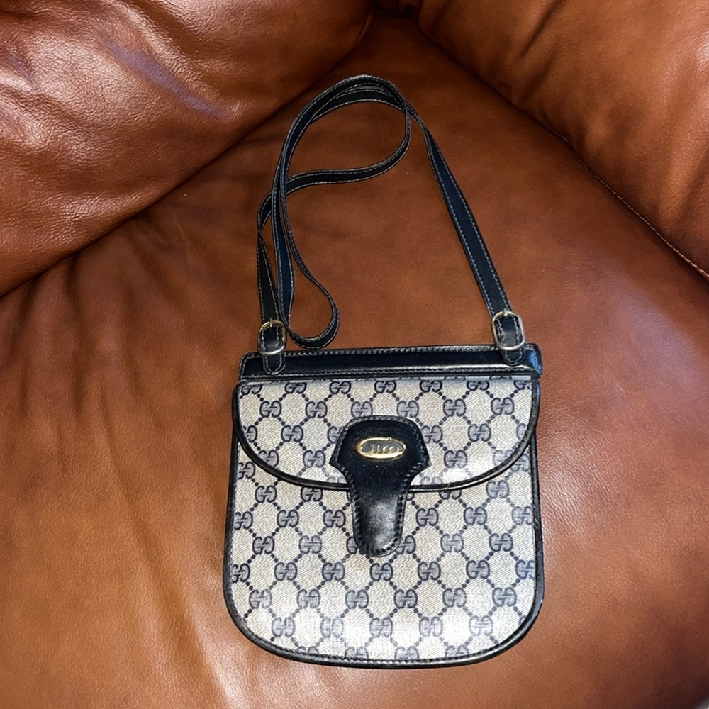EUC Authentic vintage Gucci 70s handbag purse